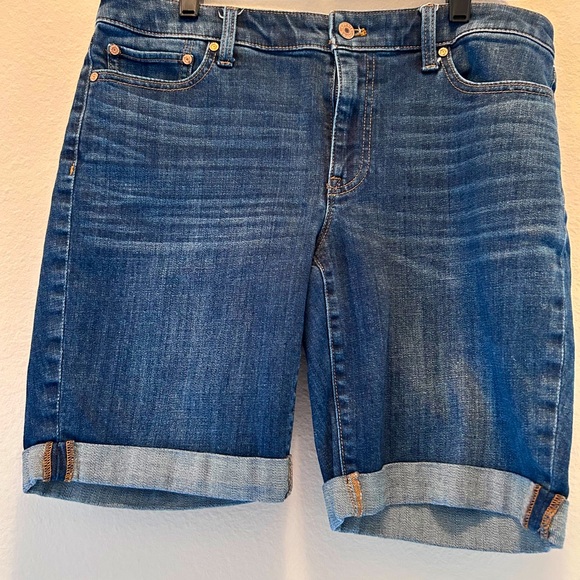 Talbots Dark Blue Navy Girlfriend Shorts (size 8) - Picture 2 of 4